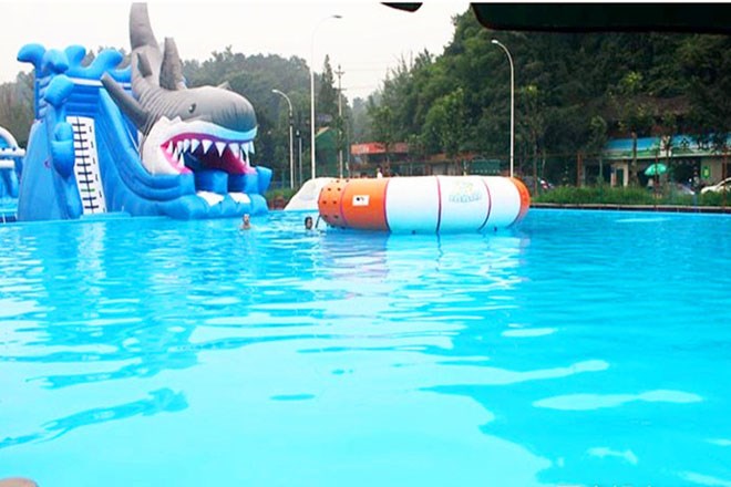 泰宁水上游泳池